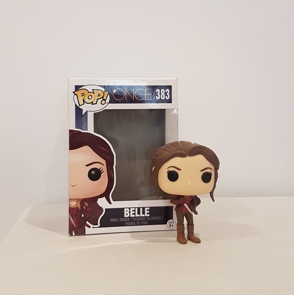 Belle Funko Pop 383 Once Upon a Time - Picture 2 of 7